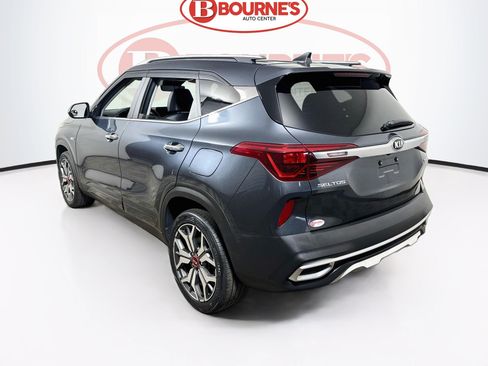 Used 2021 Kia Seltos SX w/ SX Sunroof Package AWD/4WD image 10
