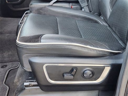 Used 2025 RAM 1500 Laramie image 21