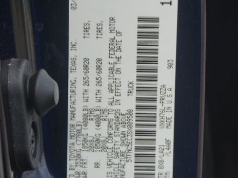 Used 2025 Toyota Tundra Platinum AWD/4WD image 30