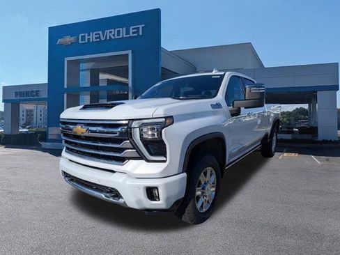 New 2026 Chevrolet Silverado 3500 High Country w/ High Country Premium Package AWD/4WD image 8