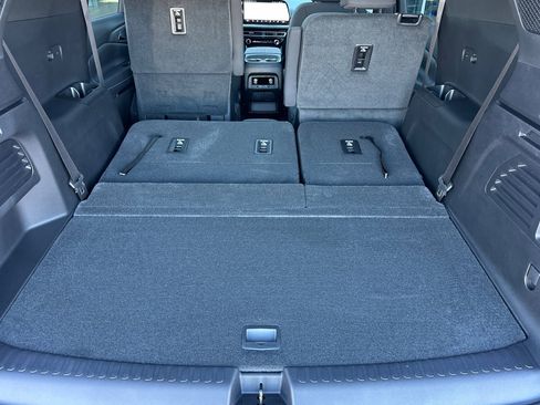 New 2026 Chevrolet Traverse LT w/ Sun and Wheel Package image 16