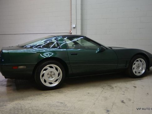 Used 1992 Chevrolet Corvette Coupe RWD image 20