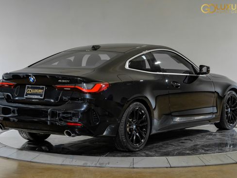 Used 2025 BMW 430i Coupe w/ Premium Package image 10