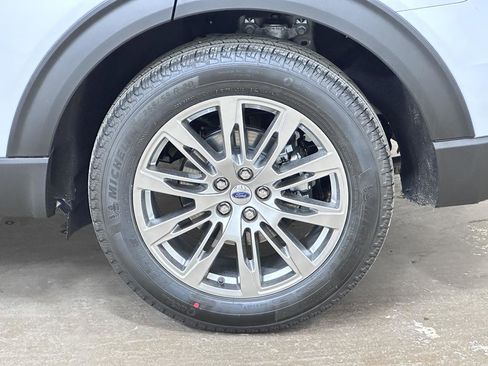 New 2026 Ford Explorer Active image 37