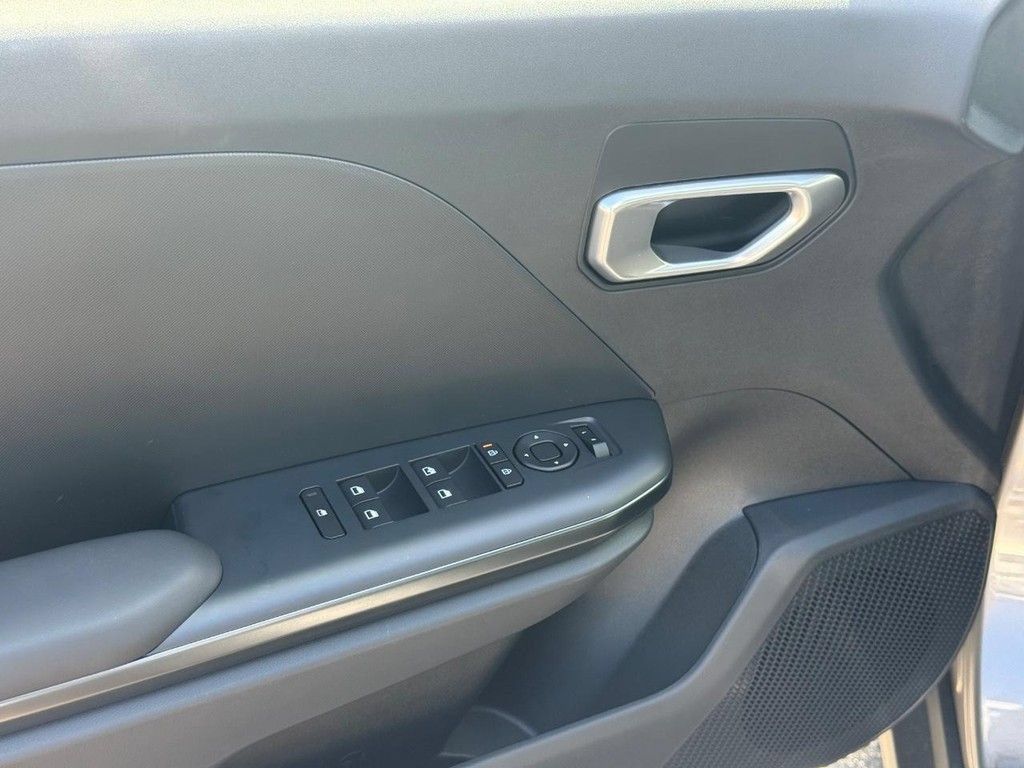 New 2026 Kia K4 FWD image 29