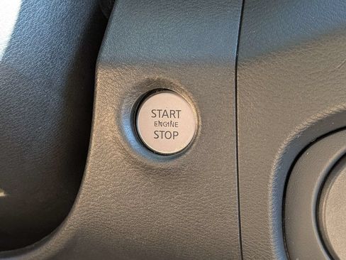 Used 2022 Nissan Frontier SV RWD image 28