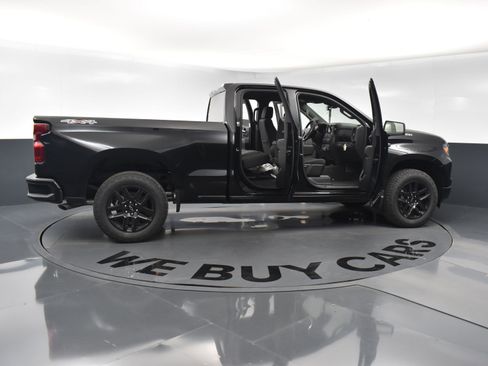 Used 2025 Chevrolet Silverado 1500 Custom w/ Turbomax Blackout Package image 26