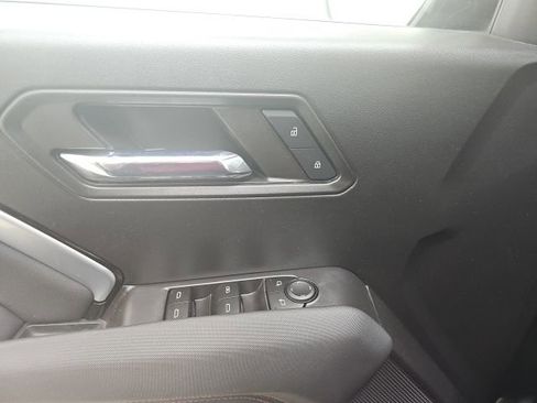 Used 2023 Chevrolet Colorado Z71 w/ Z71 Convenience Package 2 image 26