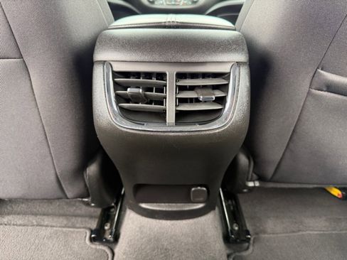 Used 2024 Chevrolet Malibu LT FWD image 30