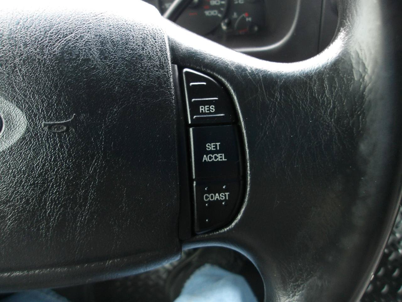 Used 2005 Ford F250 XLT AWD/4WD image 16