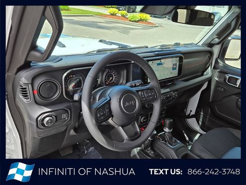 Used 2026 Jeep Gladiator Rubicon AWD/4WD image 5
