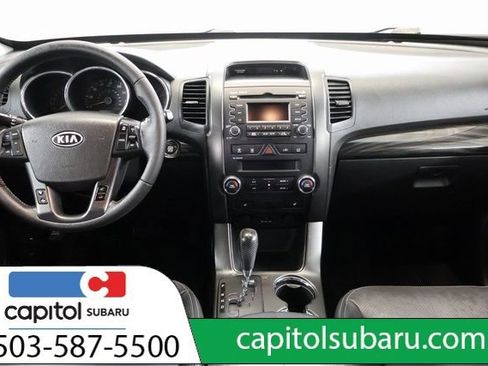 Used 2011 Kia Sorento EX w/ Premium Pkg AWD/4WD image 17