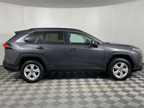 Used 2020 Toyota RAV4 LE w/ All Weather Liner Package image 7