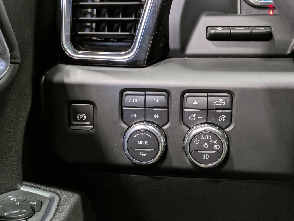 Used 2023 GMC Sierra 1500 Denali AWD/4WD image 31