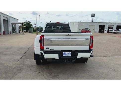 Used 2026 Ford F450 Platinum AWD/4WD image 7