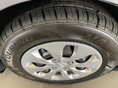 Used 2016 Hyundai Accent SE FWD image 10