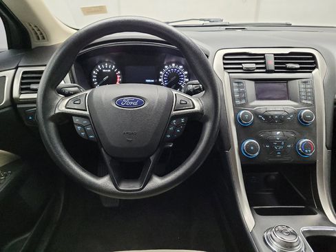 Used 2019 Ford Fusion S image 22