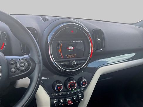 Used 2018 MINI Cooper Countryman FWD image 6