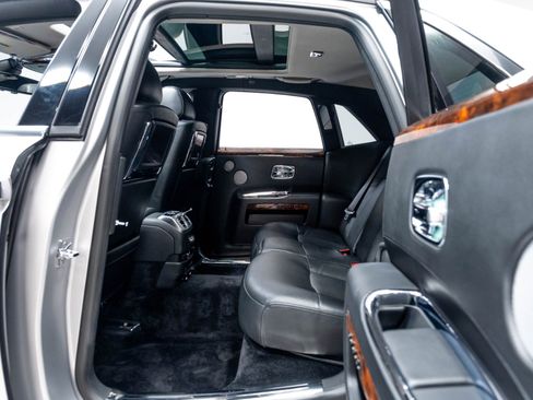 Used 2012 Rolls-Royce Ghost RWD image 51