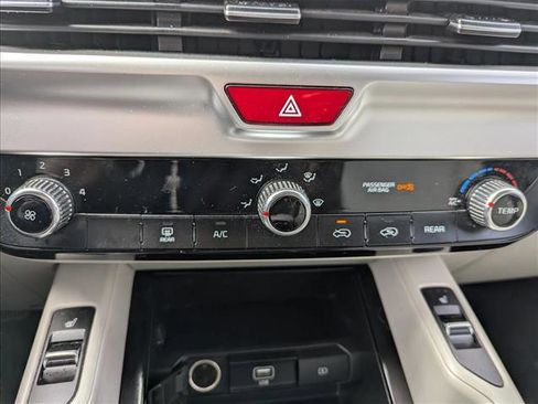 Used 2020 Kia Telluride S FWD image 19