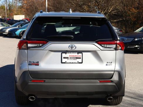 New 2025 Toyota RAV4 XLE image 19