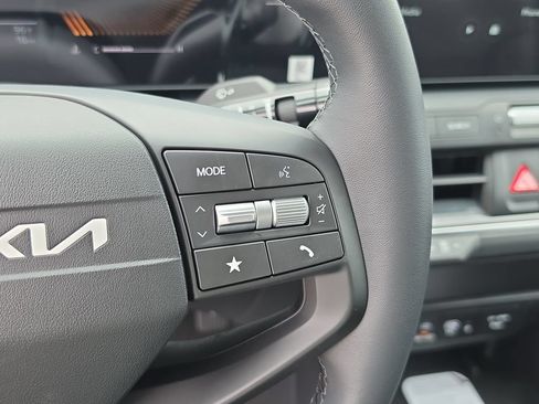 New 2026 Kia K4 EX FWD image 30