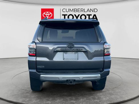 Used 2020 Toyota 4Runner TRD Off-Road Premium w/ Moonroof Package AWD/4WD image 4