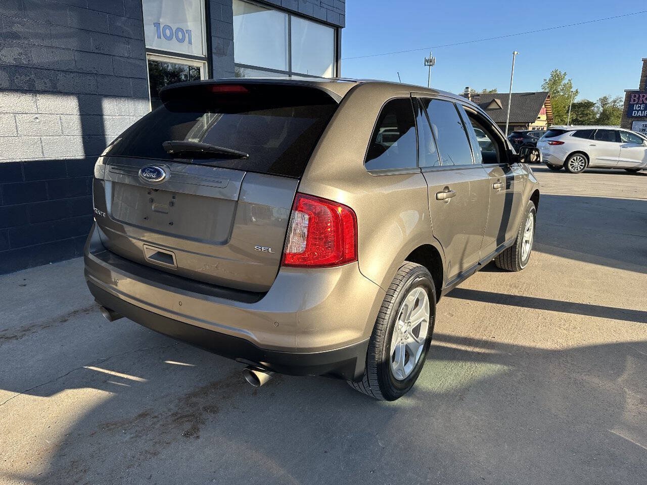 Used 2012 Ford Edge SEL FWD image 8