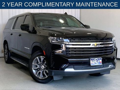 Used 2022 Chevrolet Suburban LT RWD image 1