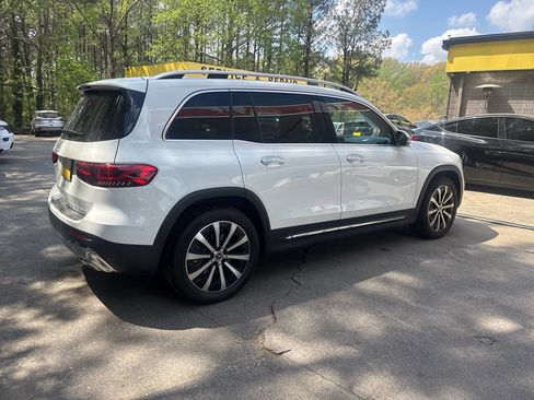 Used 2020 Mercedes-Benz GLB 250 image 4