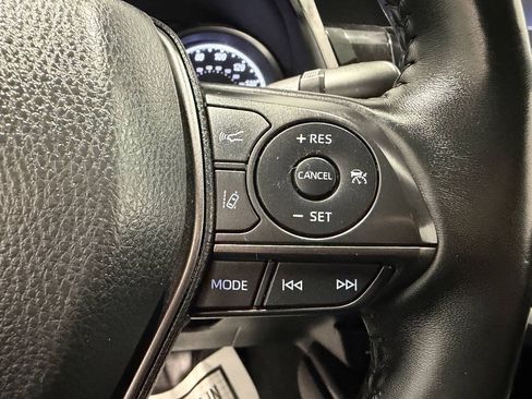 Used 2023 Toyota Camry SE FWD image 15