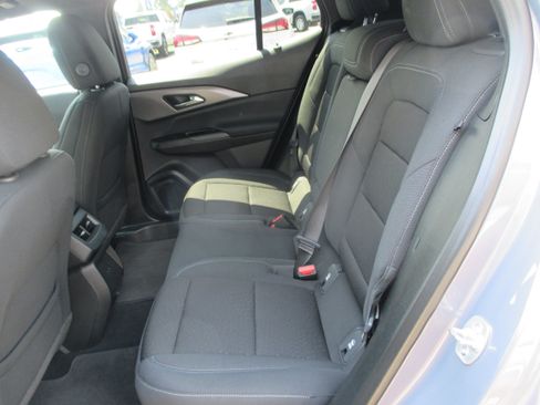 Used 2025 Chevrolet Equinox EV LT w/ Comfort Package AWD/4WD image 11