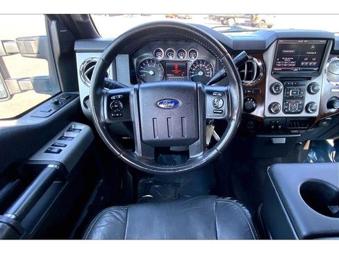 Used 2015 Ford F350 Lariat w/ Lariat Ultimate Package AWD/4WD image 5