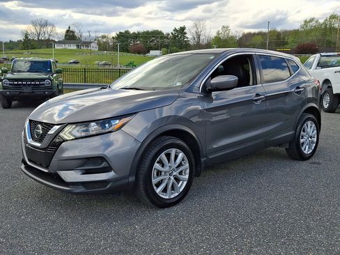 Used 2021 Nissan Rogue Sport S AWD/4WD image 3