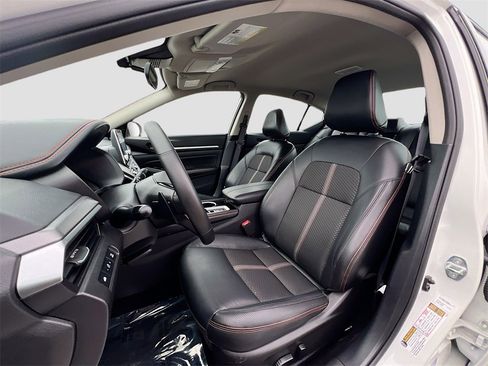 Used 2025 Nissan Altima 2.5 SR image 19