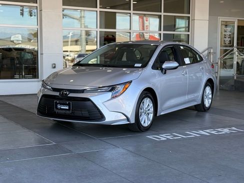 New 2026 Toyota Corolla LE image 2