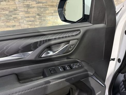 Used 2024 GMC Yukon XL Denali w/ Max Trailering Package image 12