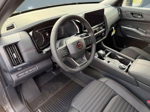 New 2026 Nissan Pathfinder Rock Creek AWD/4WD image 4