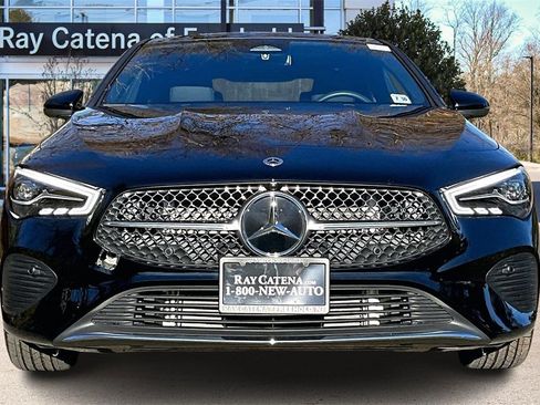 Used 2025 Mercedes-Benz CLA 250 4MATIC image 3