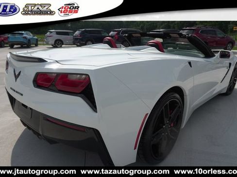 Used 2019 Chevrolet Corvette Stingray Convertible w/ Carbon Flash Badge Package RWD image 8
