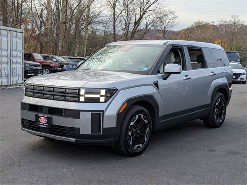 Used 2024 Hyundai Santa Fe SE image 11