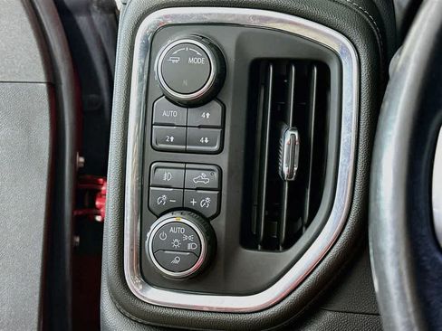Used 2020 Chevrolet Silverado 1500 LTZ w/ LTZ Plus Package AWD/4WD image 27