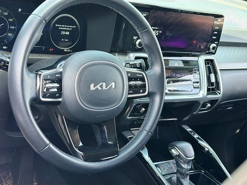Used 2023 Kia Sorento SX FWD image 10
