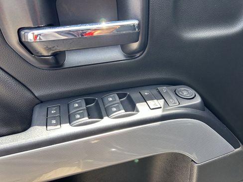 Used 2018 Chevrolet Silverado 1500 LT w/ All Star Edition AWD/4WD image 12