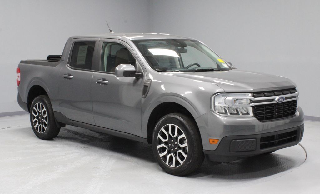 Certified 2023 Ford Maverick Lariat FWD image 1