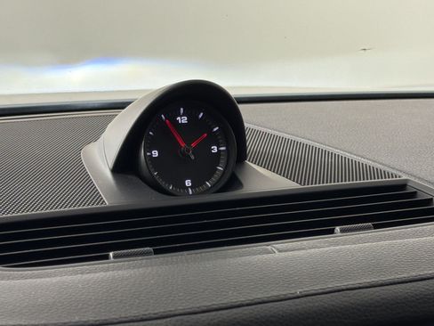 Certified 2019 Porsche Panamera image 31