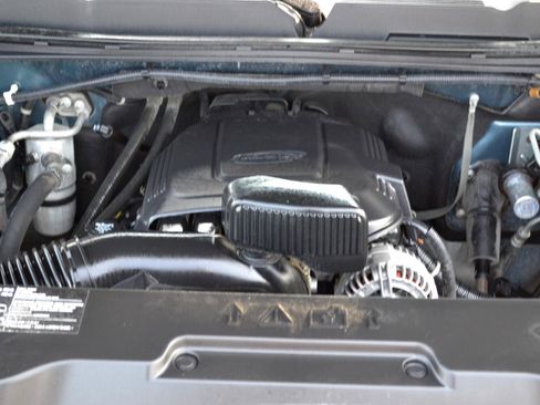 Used 2011 Chevrolet Silverado 2500 LT w/ Convenience Package AWD/4WD image 39