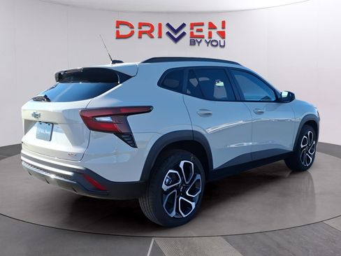 New 2026 Chevrolet Trax RS image 5