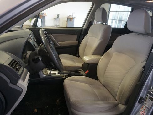 Used 2015 Subaru Forester 2.5i Premium image 8
