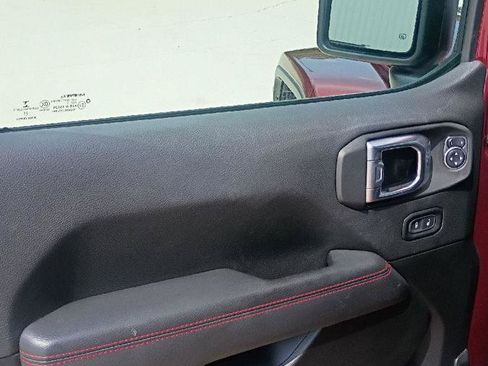Used 2021 Jeep Wrangler Unlimited Rubicon AWD/4WD image 9